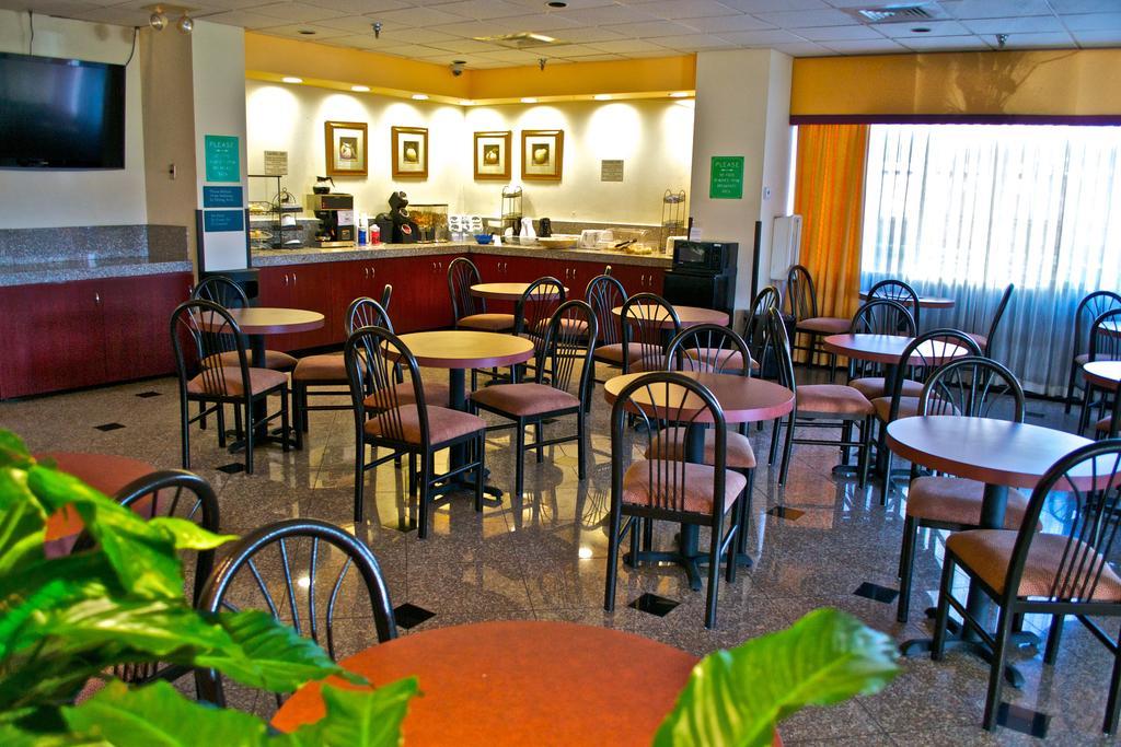 Eurotel Inn Maitland Exteriér fotografie